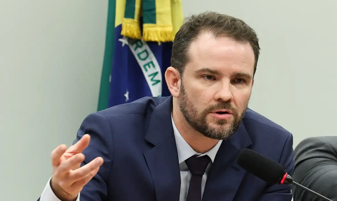 No momento, você está visualizando Planalto avalia impacto econômico de sanções americanas contra facções brasileiras