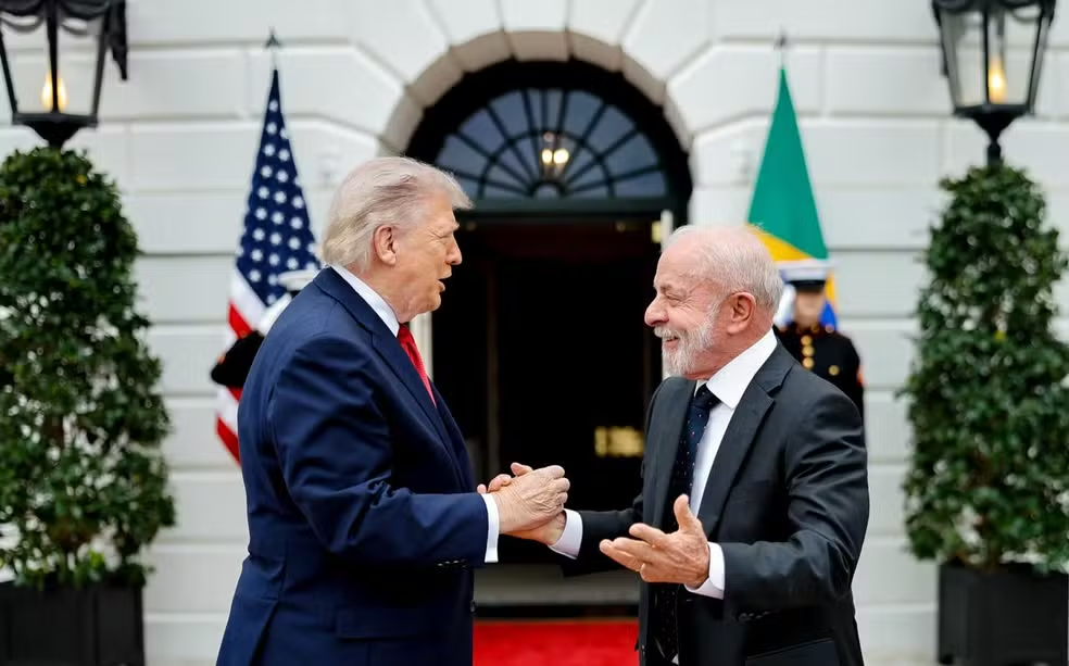 Disputa Comercial: EUA Propõem Tarifa de 25% Contra o Brasil, mas Isentam Setores Estratégicos