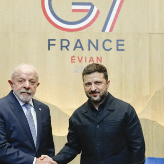 Em encontro na França, Lula e Zelensky discutem caminhos diplomáticos para fim do conflito