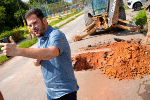 Leia mais sobre o artigo Tolerância Zero: Renato Junior bate de frente com a Águas de Manaus após flagrante de obra ilegal