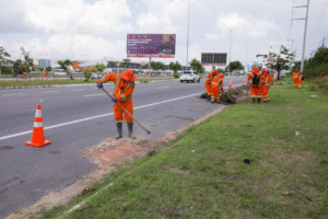 Leia mais sobre o artigo Operação Verão: Como Manaus está aproveitando a estiagem para acelerar a zeladoria urbana e proteger os rios