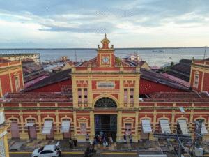 Leia mais sobre o artigo Mercado Adolpho Lisboa completa 143 anos com programação cultural e histórica