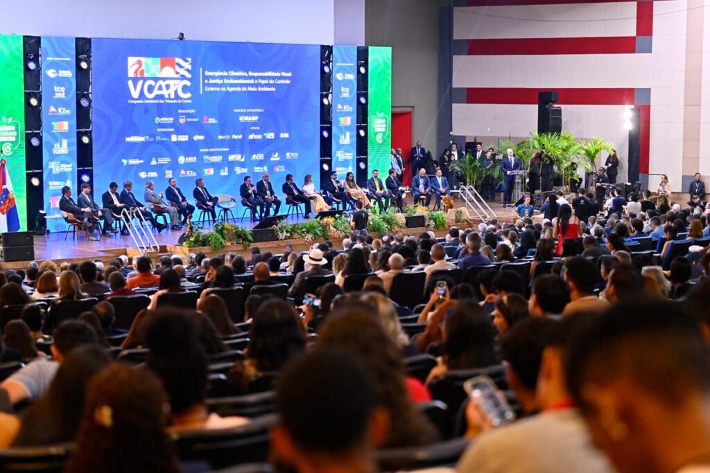 No momento, você está visualizando Do Amazonas para o Brasil: Programa ‘Blitz TCE-AM’ vira modelo de governança climática em congresso nacional