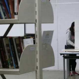 A Engenharia da Transparência: Como o Sistema Eleitoral Brasileiro se Prepara para as Eleições de 2026