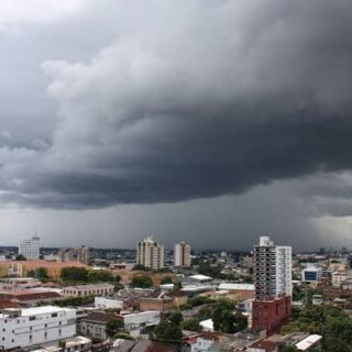 Atenção: Defesa Civil emite alerta para chuvas intensas e ventos fortes em Manaus nesta segunda-feira