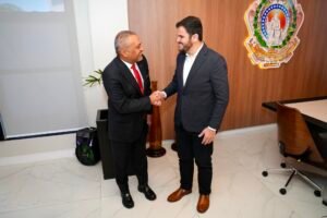 Leia mais sobre o artigo Prefeito Renato Junior destaca diálogo com TJ-AM para fortalecer parceria institucional e desenvolver projetos de infraestrutura em Manaus