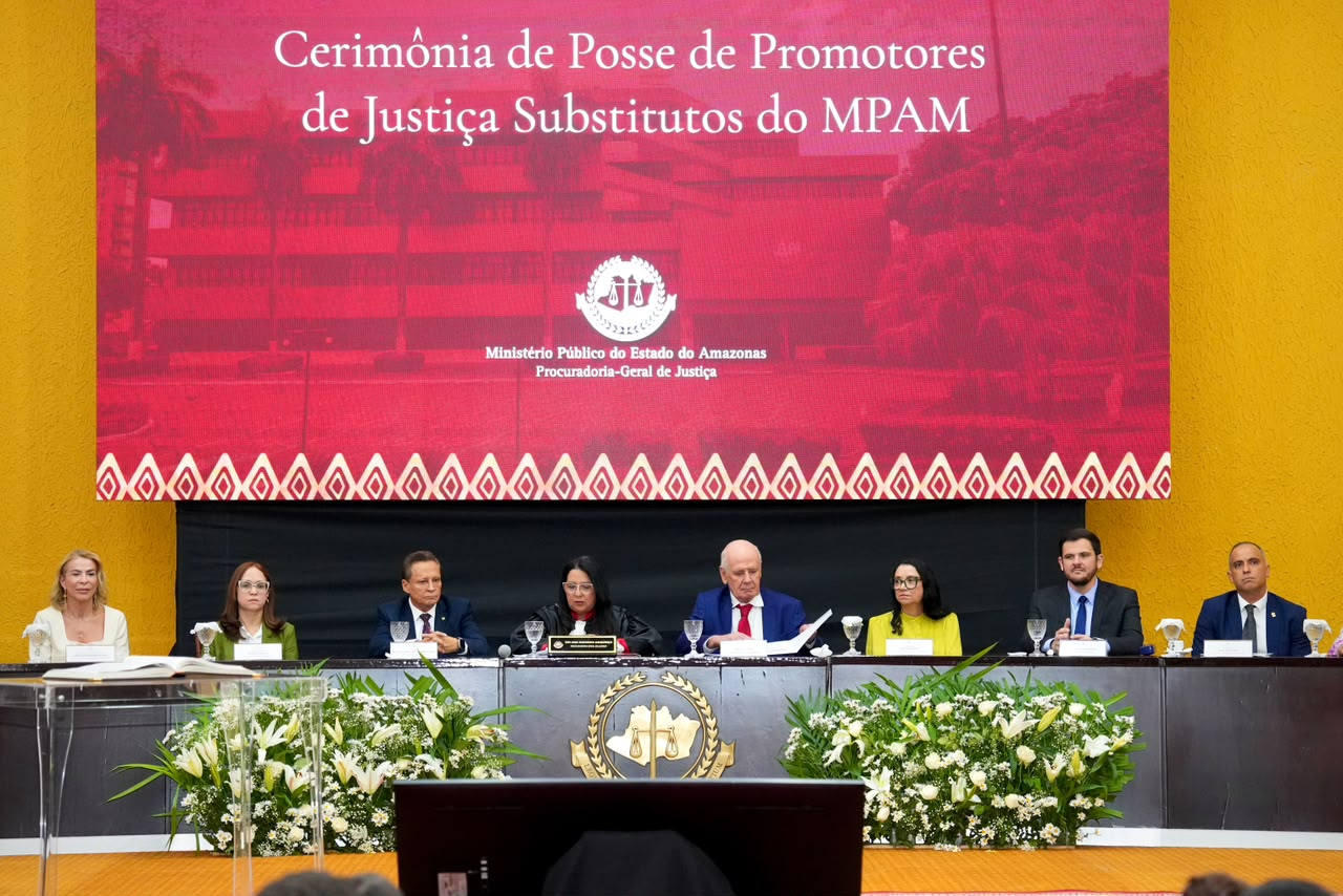 No momento, você está visualizando Cooperação Institucional: Prefeitura destaca reforço no Ministério Público do Amazonas com posse de novos promotores
