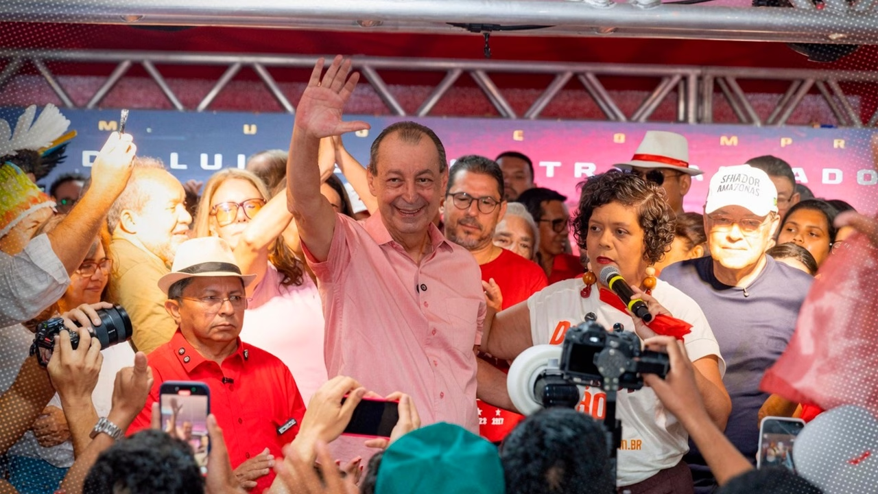 No momento, você está visualizando Aliança Estratégica: Federação Brasil da Esperança Sela Apoio à Pré-Candidatura de Omar Aziz ao Executivo Amazonense