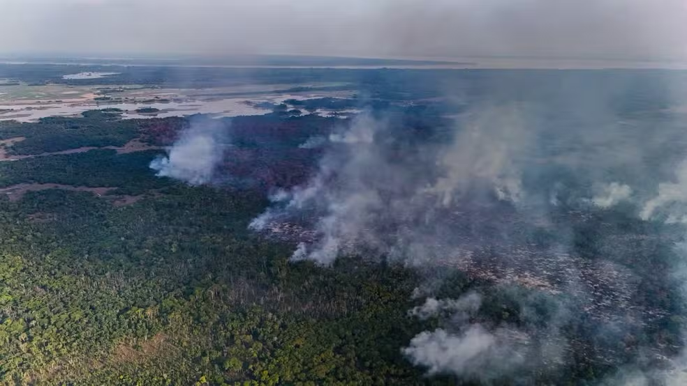 No momento, você está visualizando Incêndios de várzea em Itacoatiara desafiam monitoramento e exigem reforço na região metropolitana