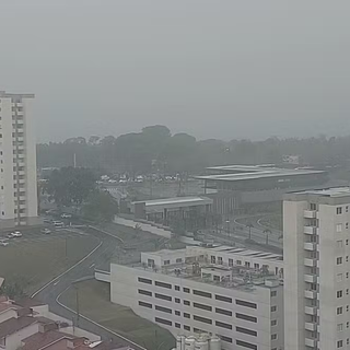 Alívio no ar: Chuvas amenizam fumaça em Manaus após duas semanas de poluição intensa