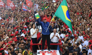 Leia mais sobre o artigo Luiz Inácio Lula da Silva é reeleito e assumirá seu quarto mandato presidencial