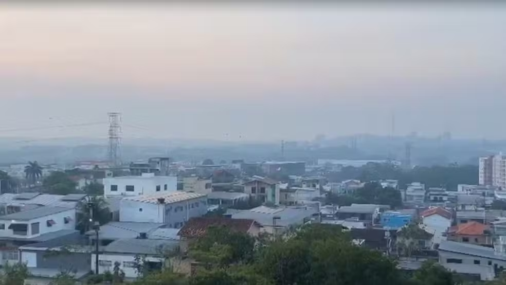 No momento, você está visualizando Neblina de fumaça e tempo seco colocam Manaus no topo de ranking de poluição no país