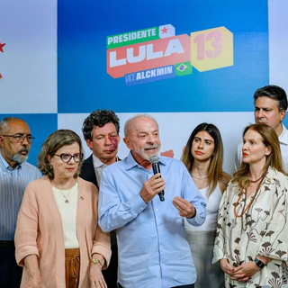 Lula destaca avanço sobre o fim da escala 6×1 e aposta em investimentos públicos para impulsionar a economia