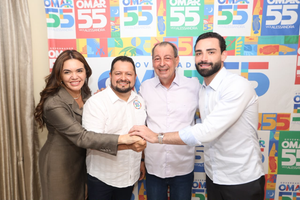 Leia mais sobre o artigo Articulação política: Omar Aziz consolida apoio de prefeitos do interior e amplia base na capital para o segundo turno